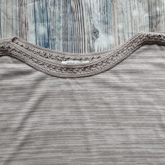 Rose & Olive Sleeveless Top - Picture 5 of 8